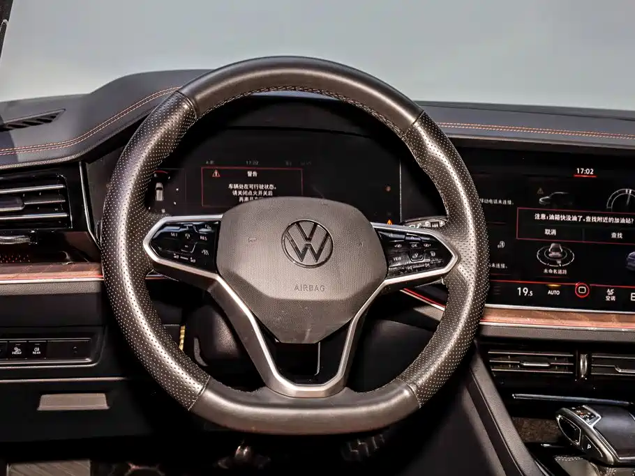 Volkswagen Touareg — миниатюра 25