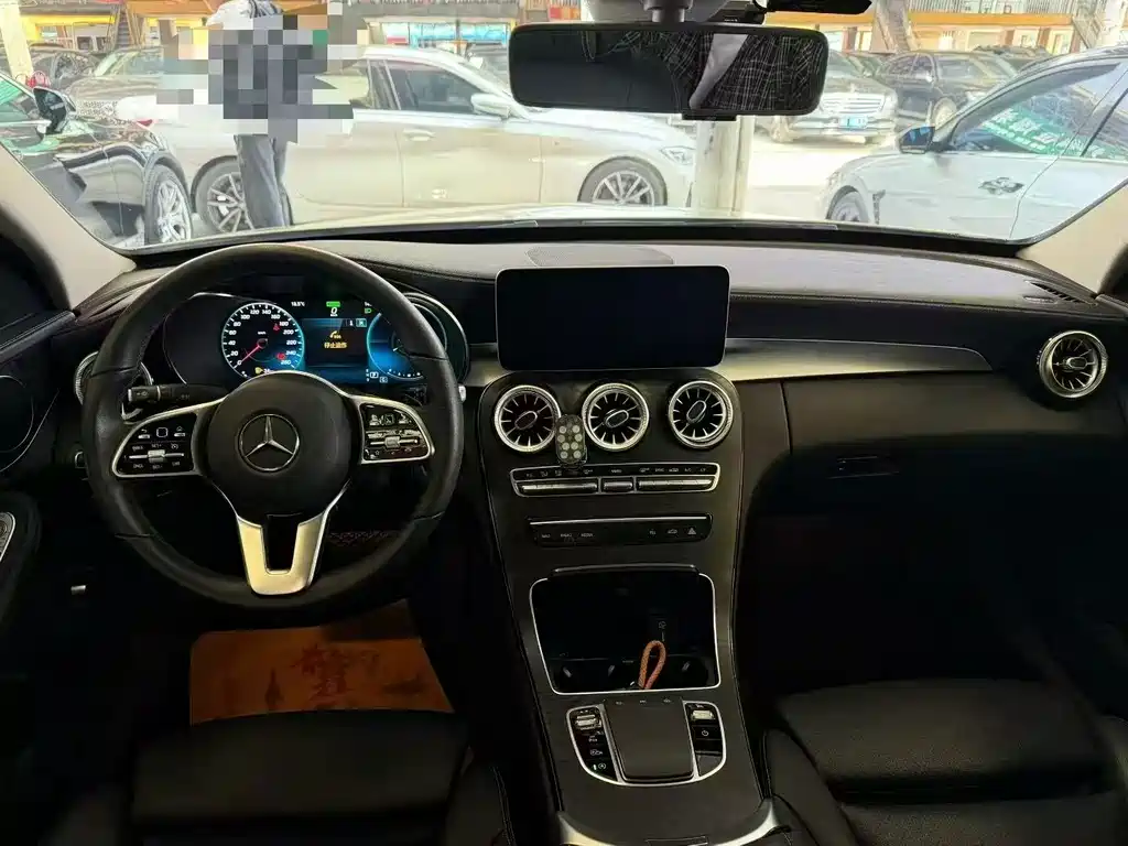 Mercedes-Benz C-Class — миниатюра 5
