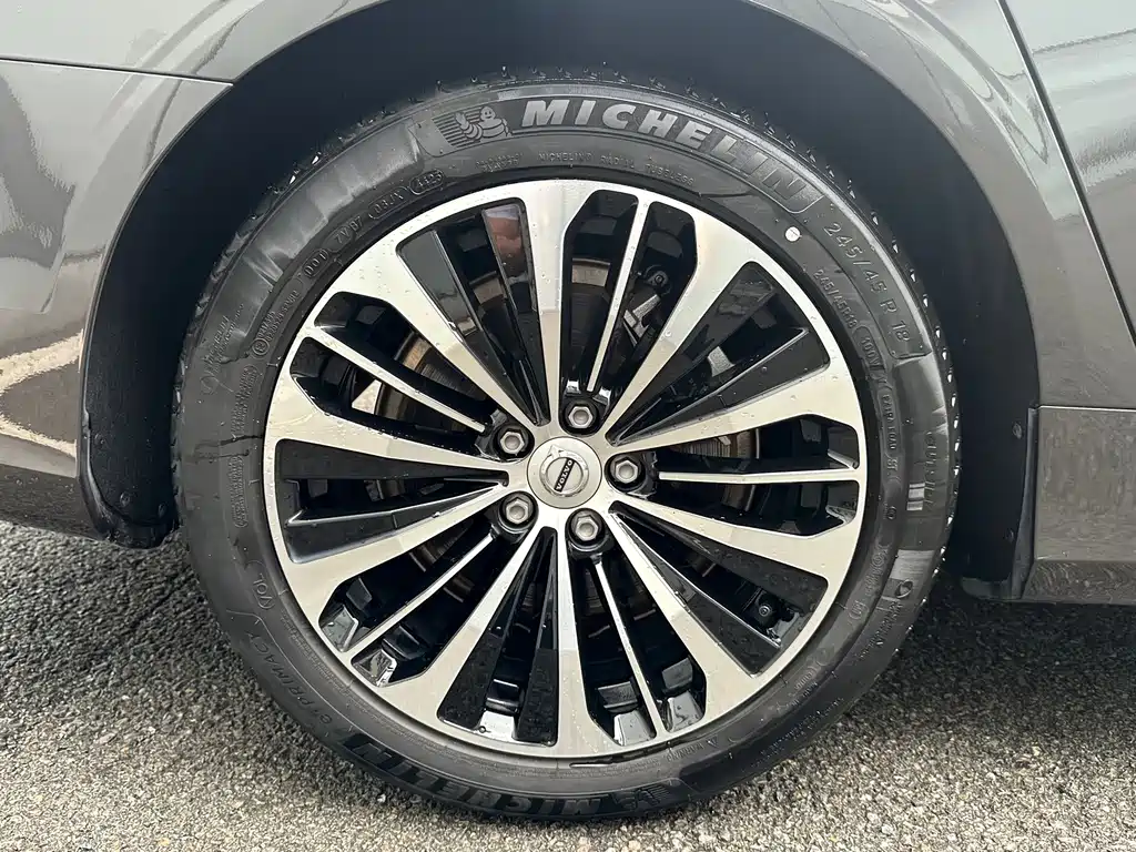 Volvo S90 — миниатюра 21