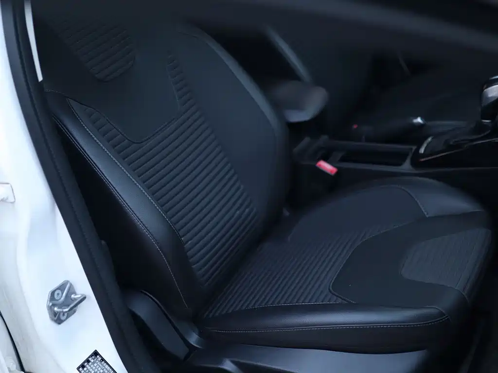 Ford Focus — миниатюра 24