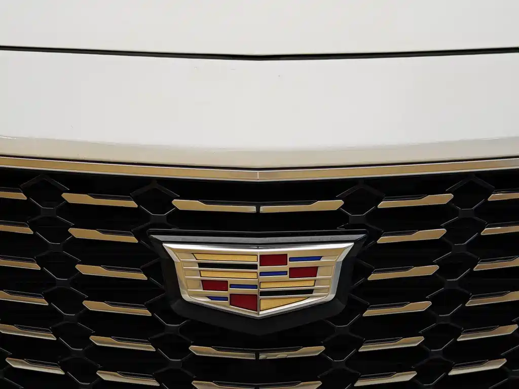 Cadillac XT4 2020 28T