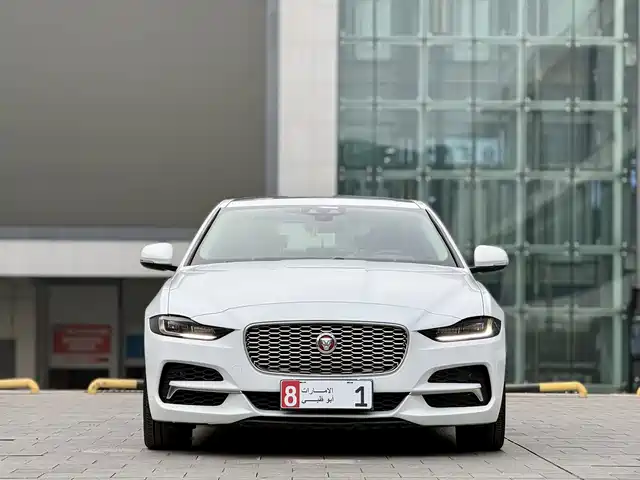 JAGUAR XEL 2020