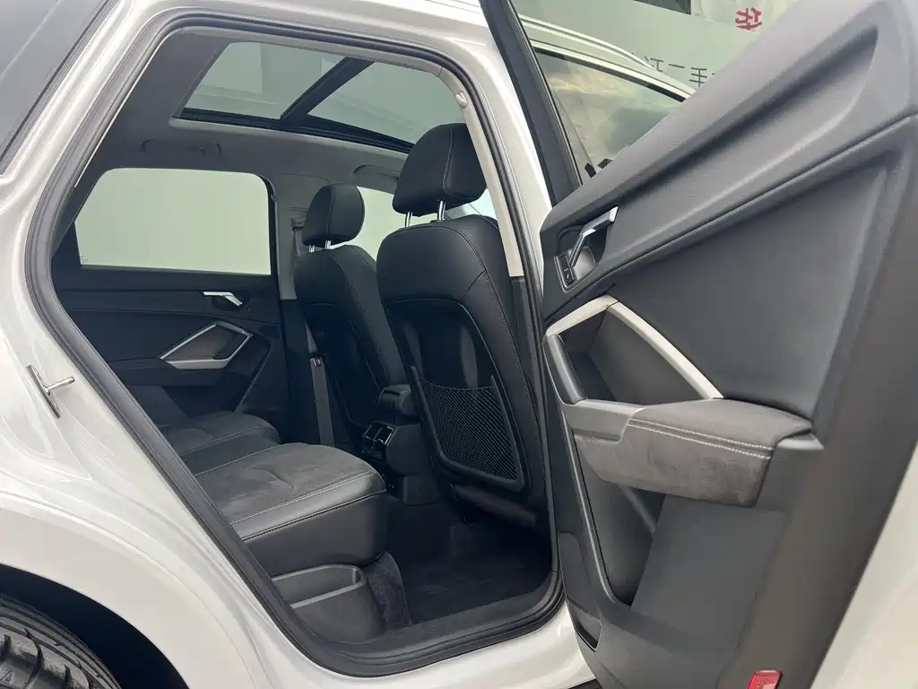 Audi Q3 — миниатюра 10