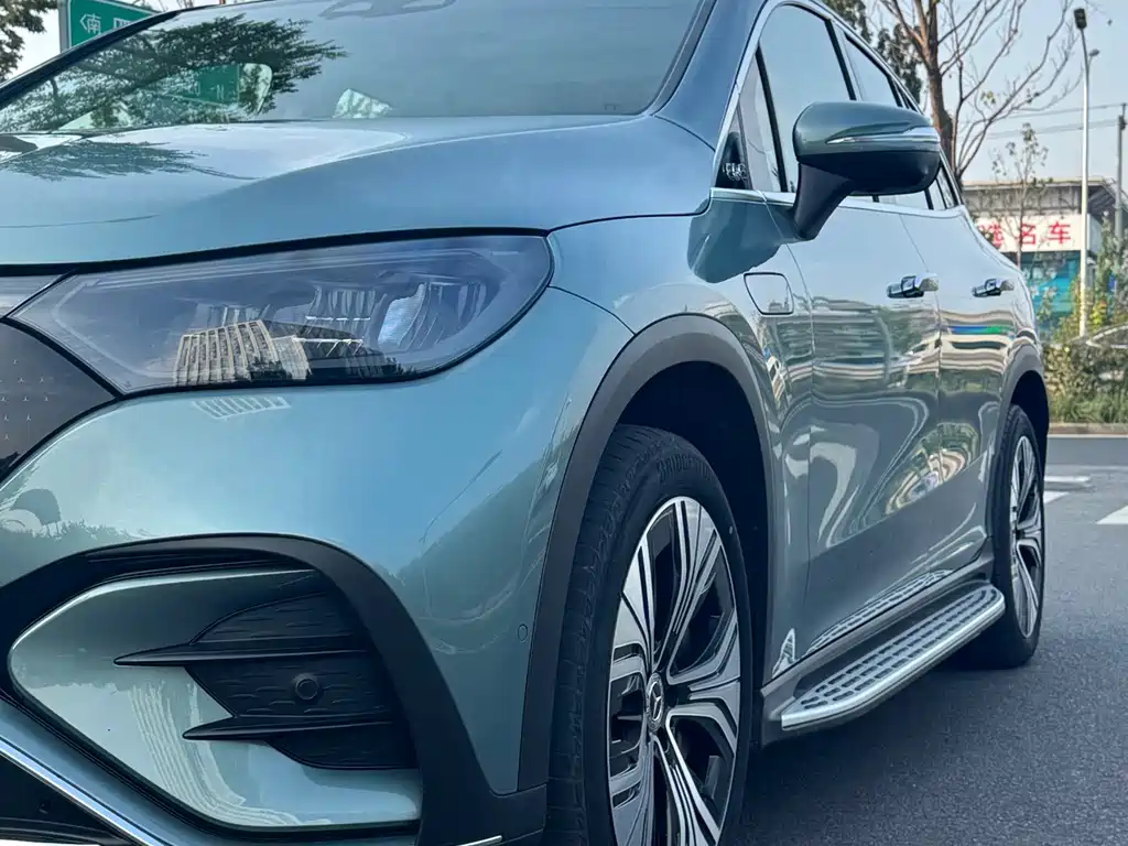 Mercedes-Benz EQE SUV — миниатюра 7