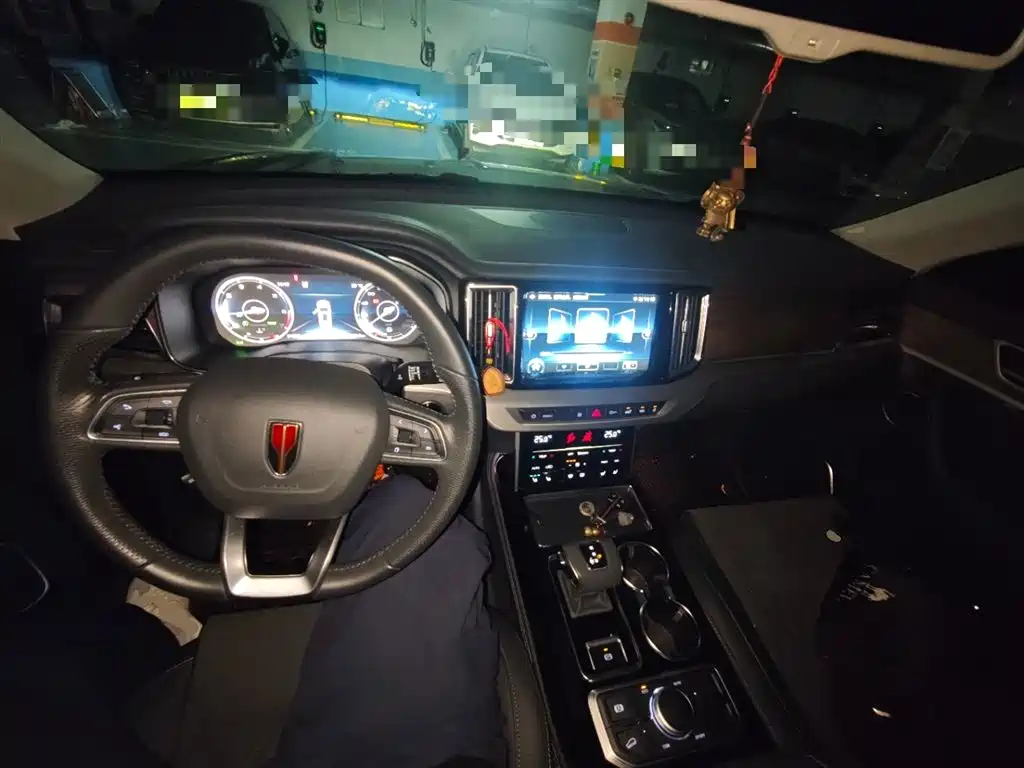 Hongqi HS7 2022 2.0T DCT мест