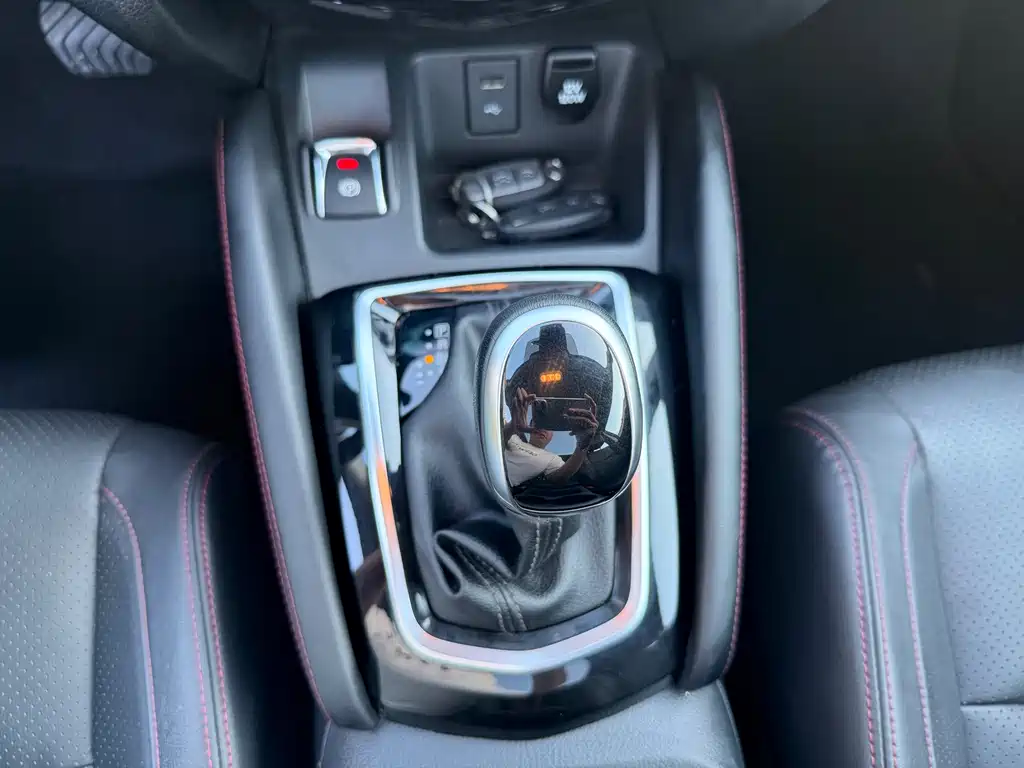 Nissan Qashqai — миниатюра 13