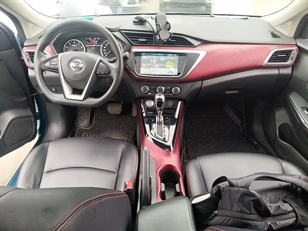 Nissan Bluebird — миниатюра 10