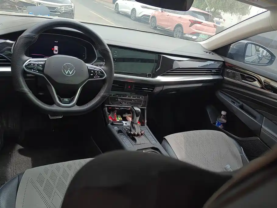 Volkswagen Passat — миниатюра 12