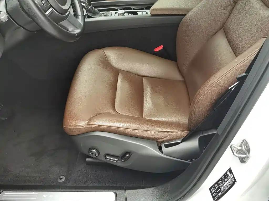 Volvo XC60 — миниатюра 20