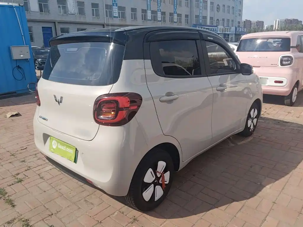 Wuling Mini EV MINIEV 2025 Premium +