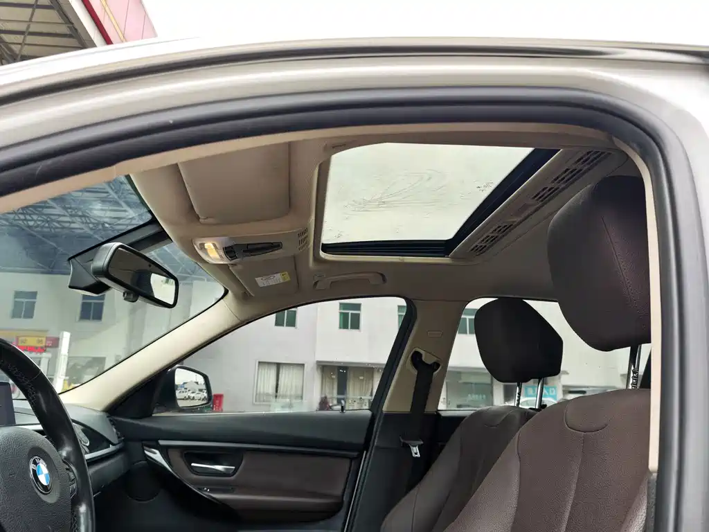 BMW 3 Series — миниатюра 13