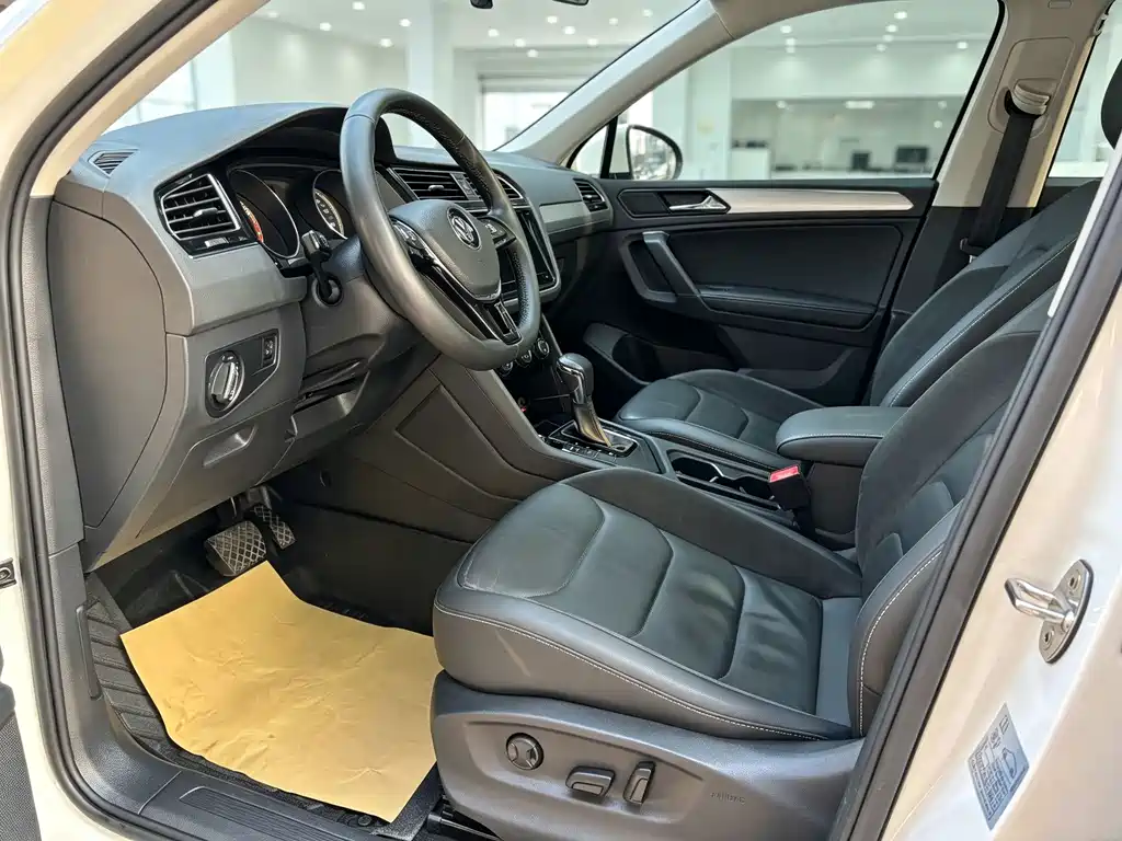 Volkswagen Tiguan L — миниатюра 4
