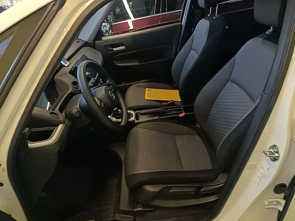 Honda Fit — миниатюра 15