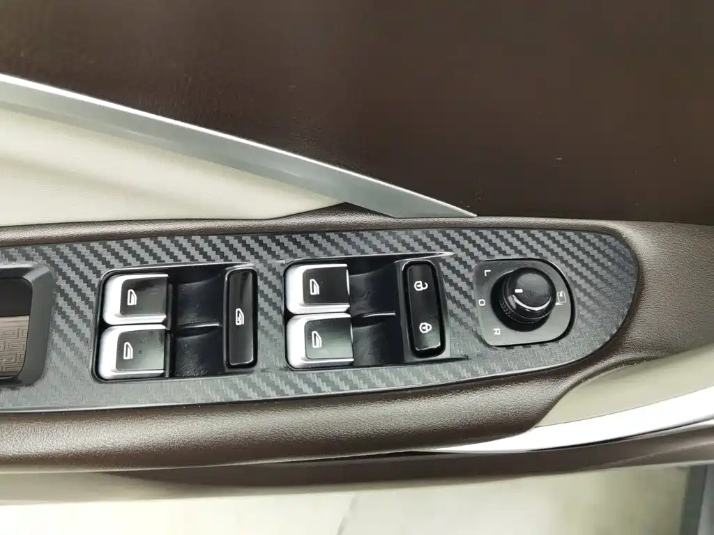 Geely Jia Ji — миниатюра 9