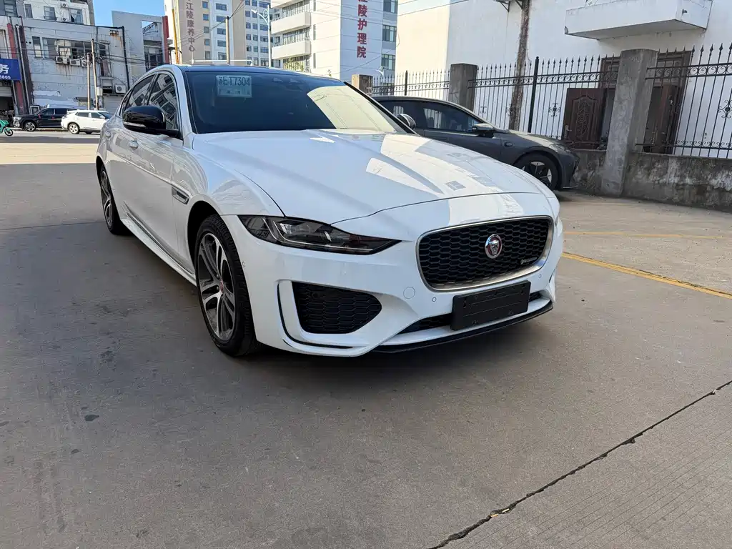 Jaguar XEL — миниатюра 2