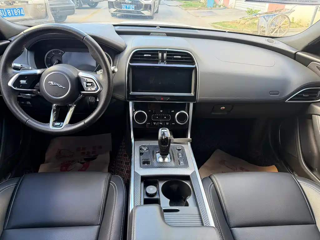 Jaguar XEL — миниатюра 14