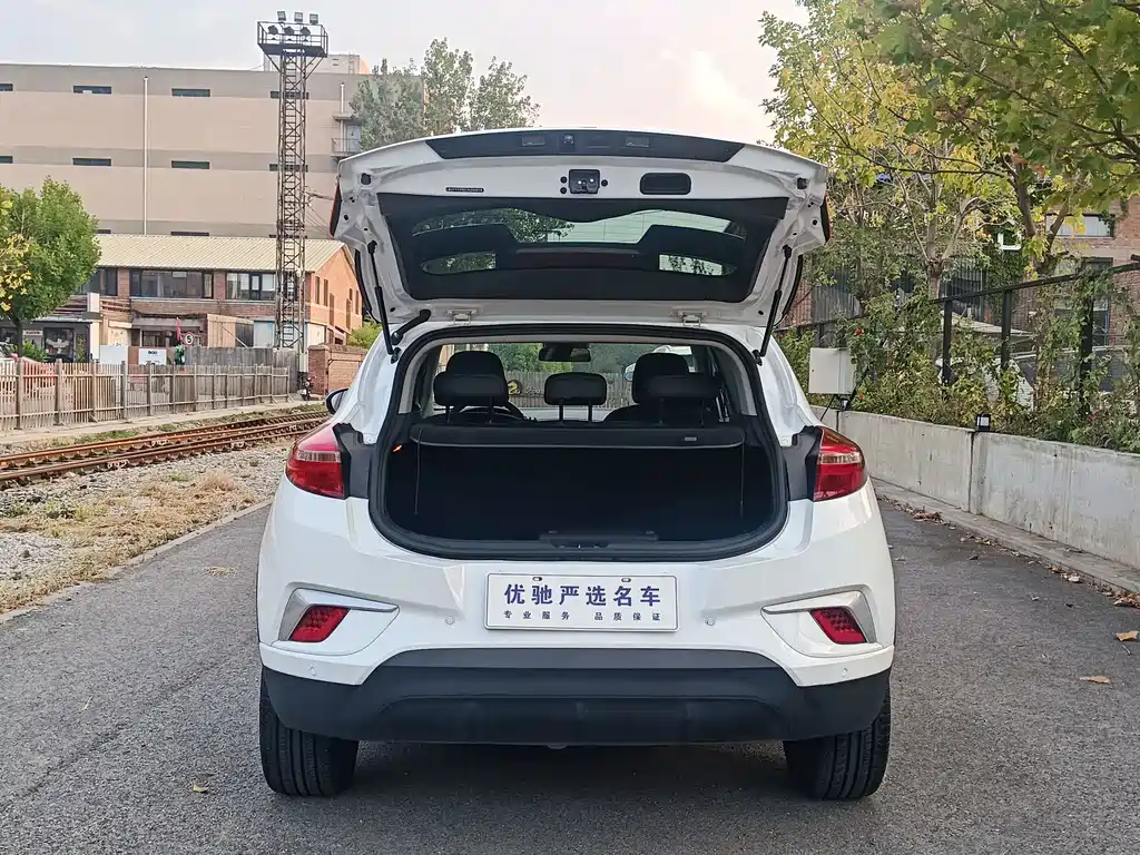 Geely GSe — миниатюра 9