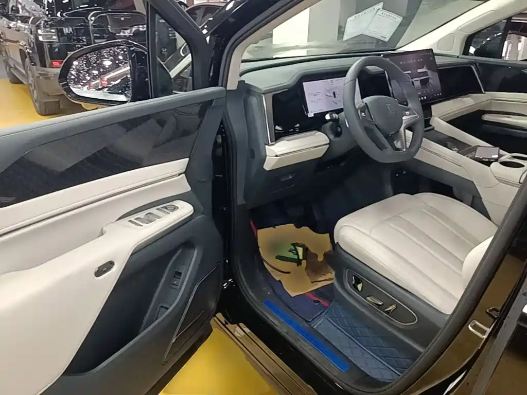 BYD Xia — миниатюра 16
