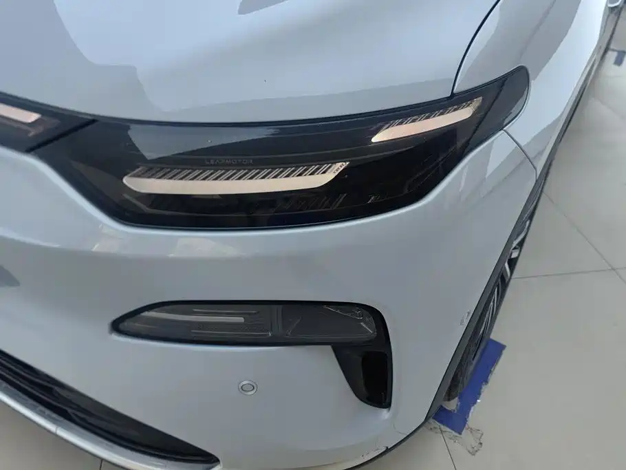 Leapmotor Leapmotor C11 — миниатюра 5