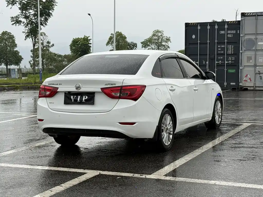 Buick Excelle — миниатюра 9