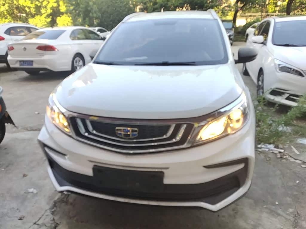 Geely Vision X3 1.5 л 2021 г. Белый, пробег 21900 км