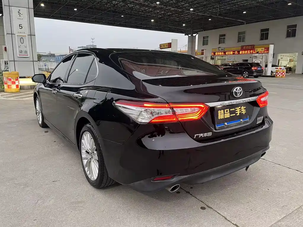 Toyota Camry 2019 2.5G Luxury V