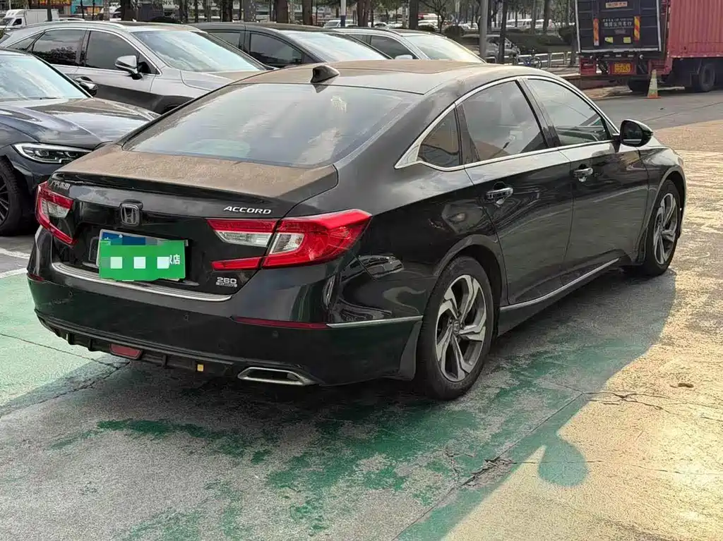Honda Accord — миниатюра 5