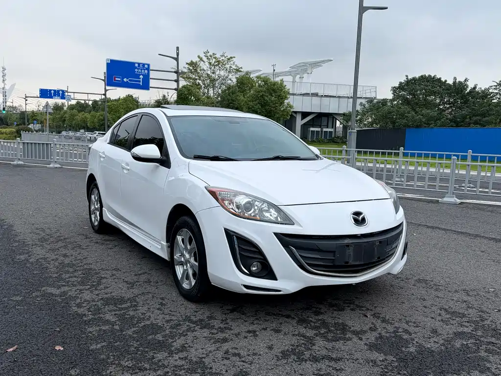 Mazda 3 Xingcheng — миниатюра 2