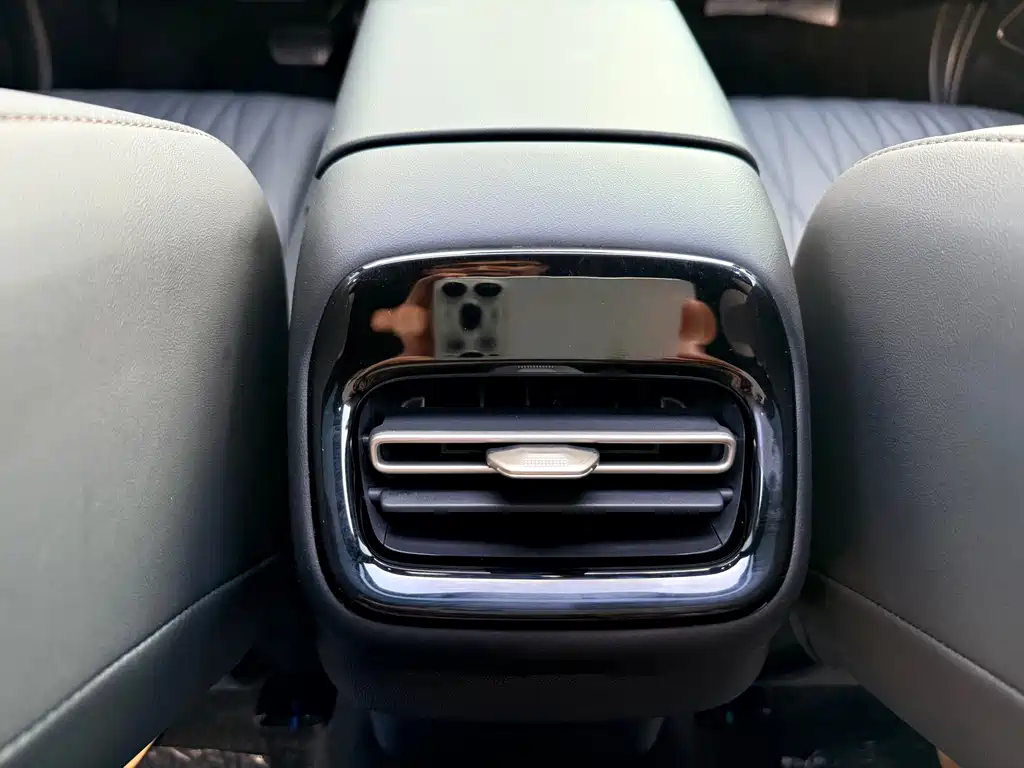 Changan Eado — миниатюра 12