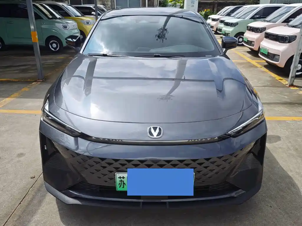 Changan UNI-V iDD — миниатюра 2