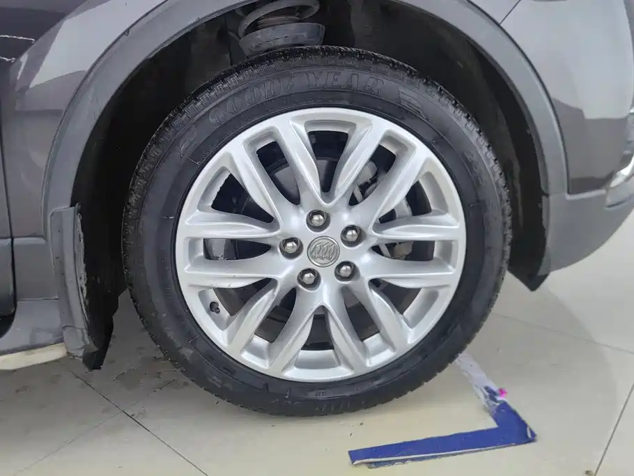 Buick Envision Plus — миниатюра 6