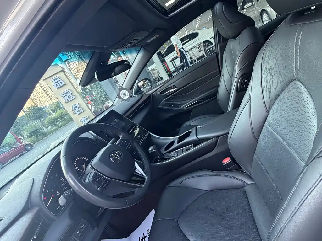 Toyota Avalon — миниатюра 4
