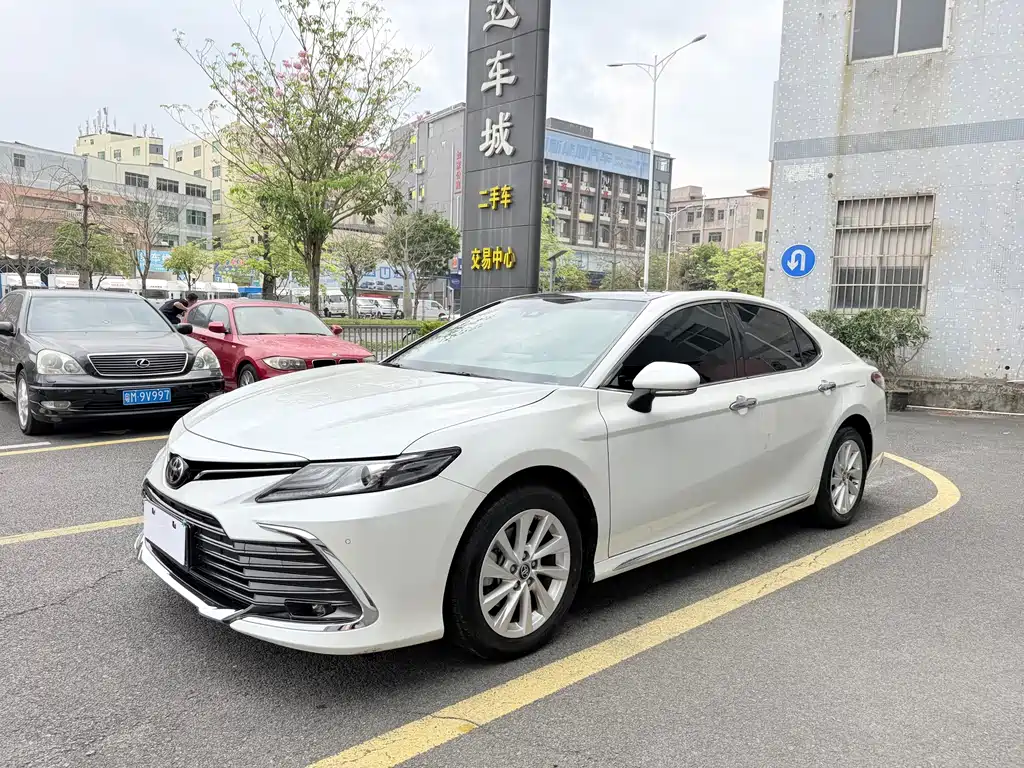 Toyota Camry 2023