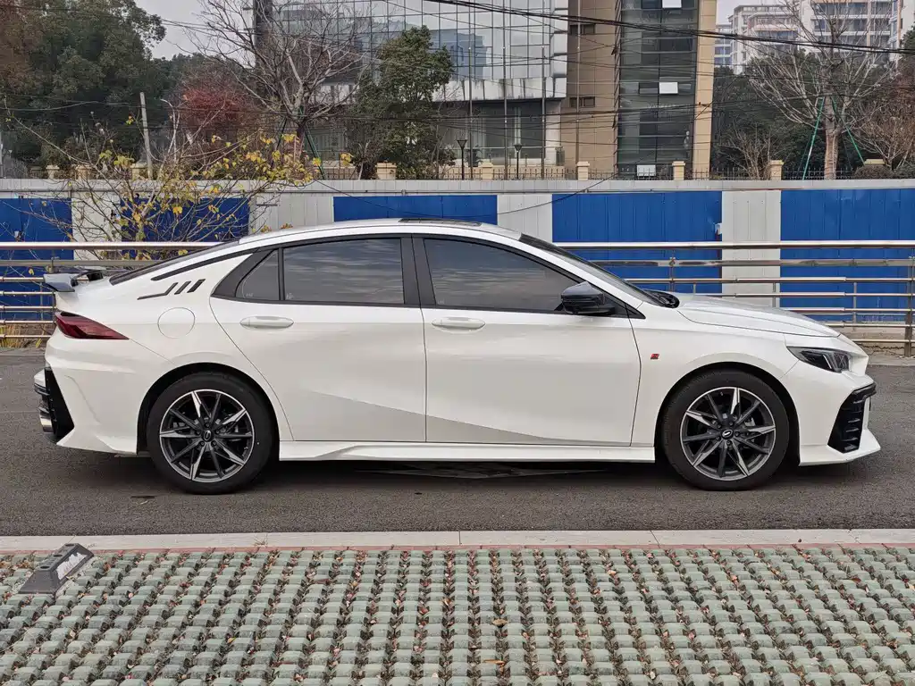 GAC Empow 2025 270T DCT R-Style