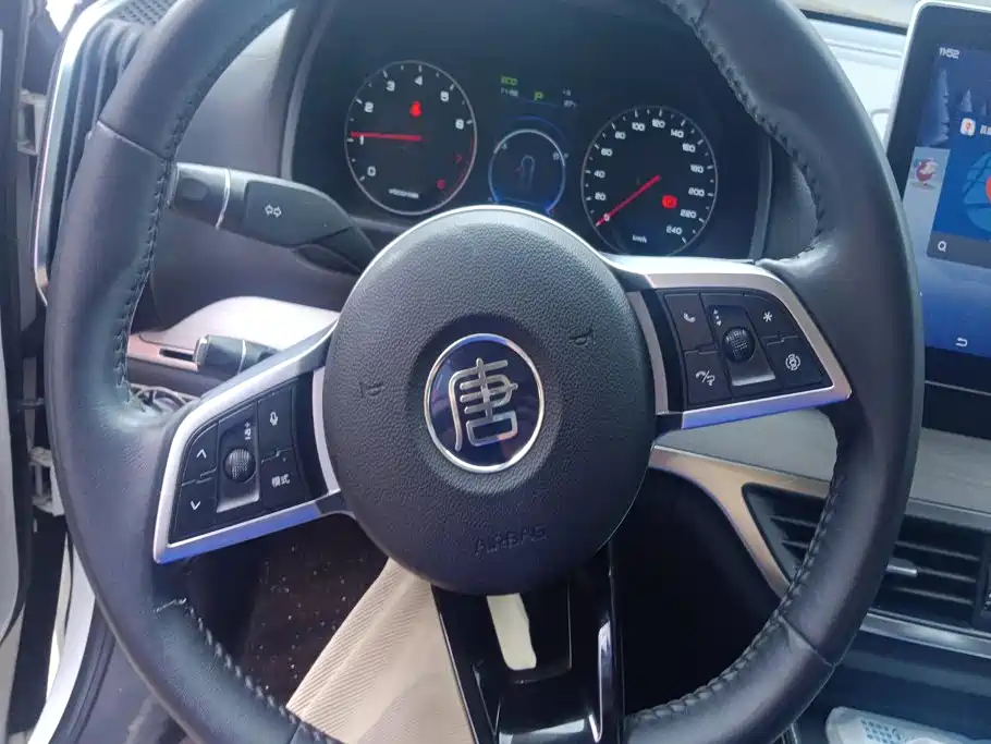 BYD Tang — миниатюра 15