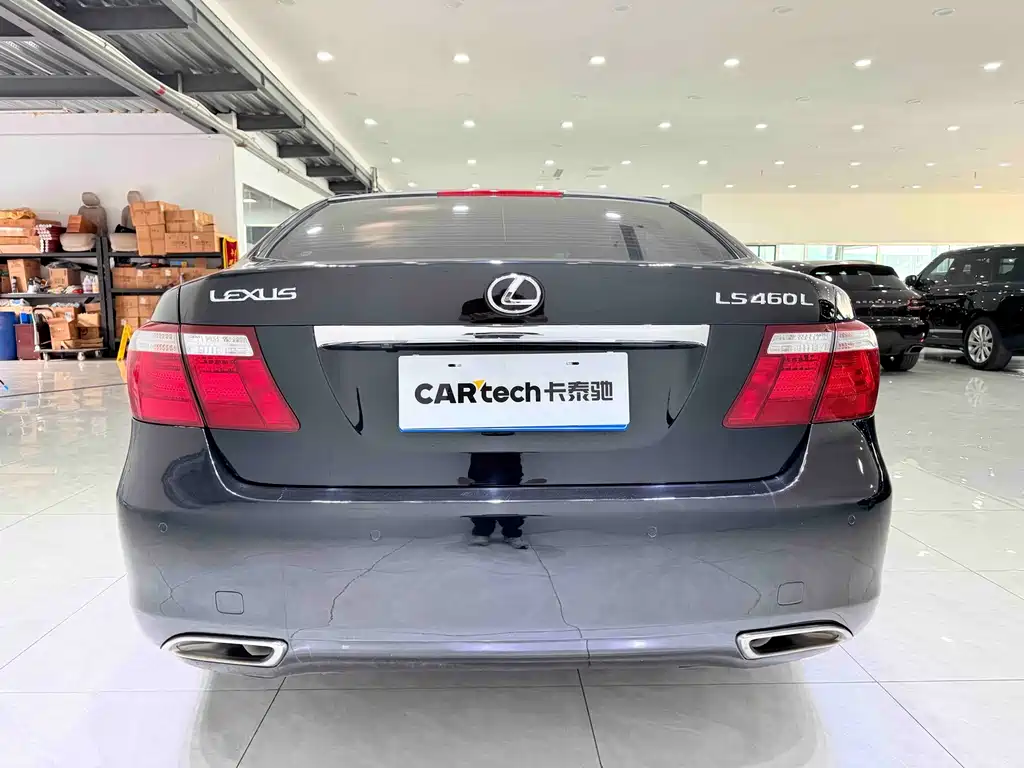 Lexus LS — миниатюра 5