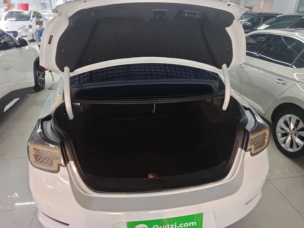Chevrolet Malibu — миниатюра 19