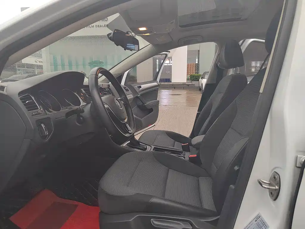 Volkswagen Golf — миниатюра 5