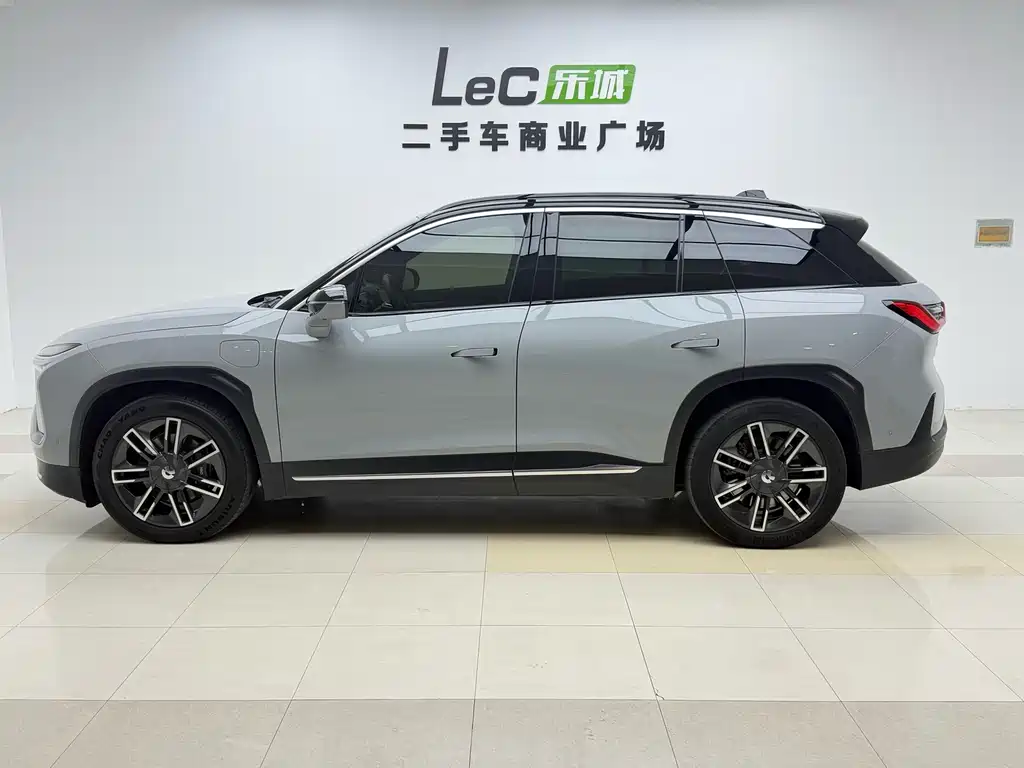 NIO ES6 — миниатюра 4