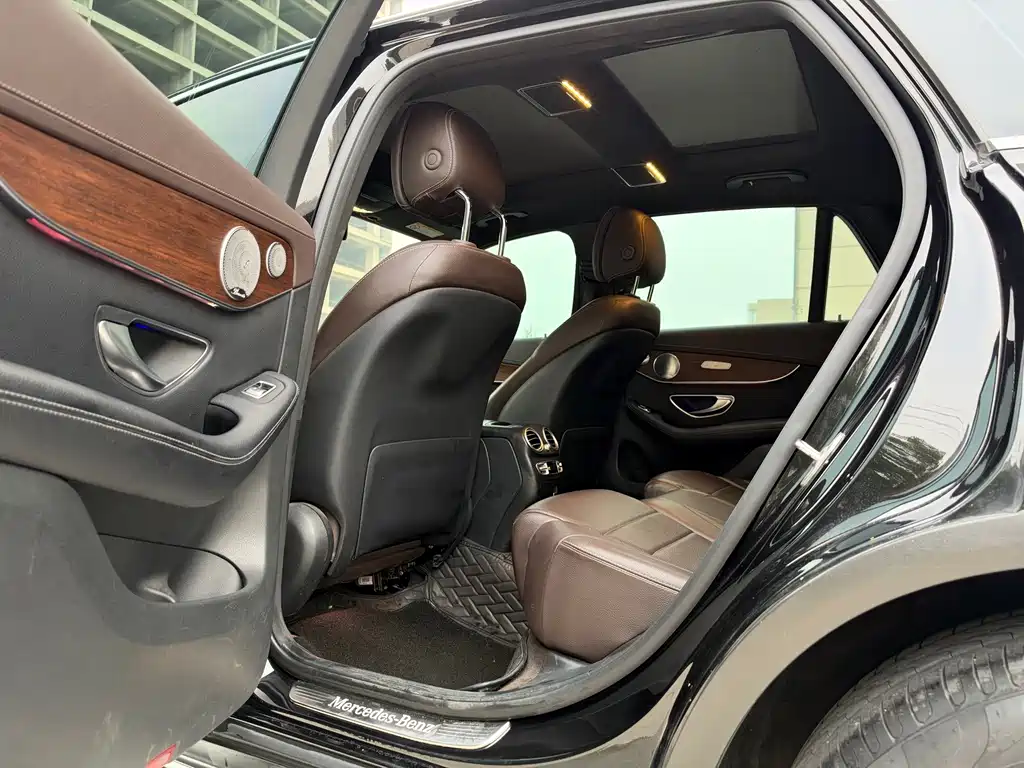 Mercedes-Benz GLC — миниатюра 9