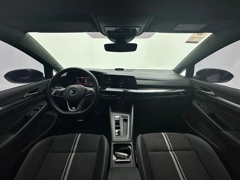 Volkswagen Golf — миниатюра 25
