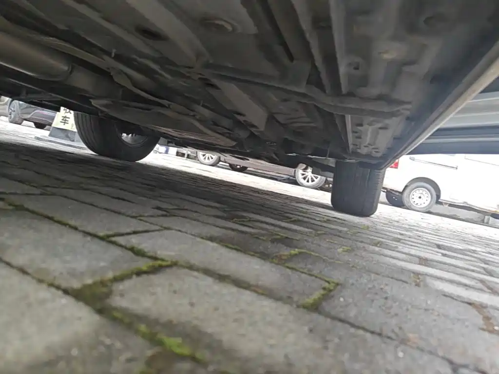 Volkswagen Tiguan L — миниатюра 21