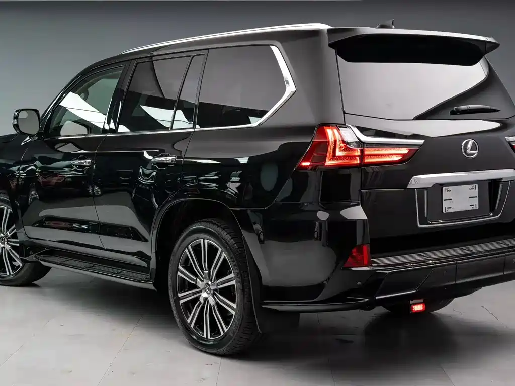 Lexus LX 2025 570