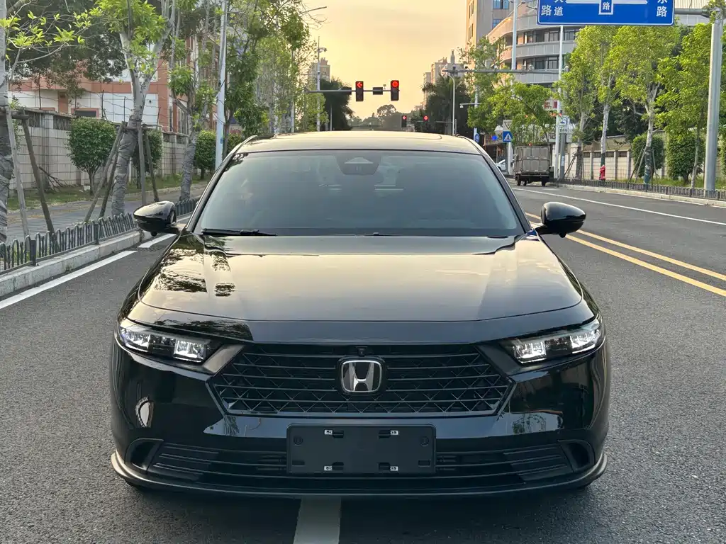 Honda Accord — миниатюра 2