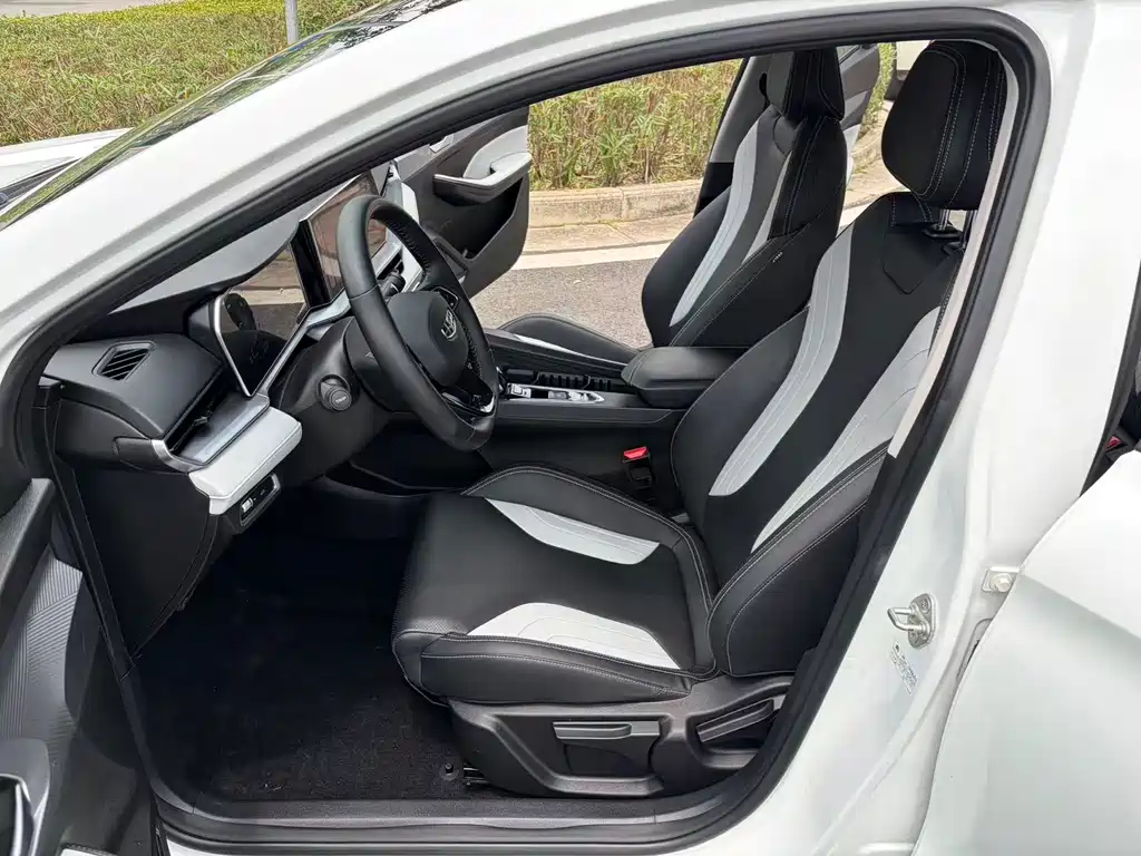 Geely Binrui 2024 COOL 1.5T DCT Champion