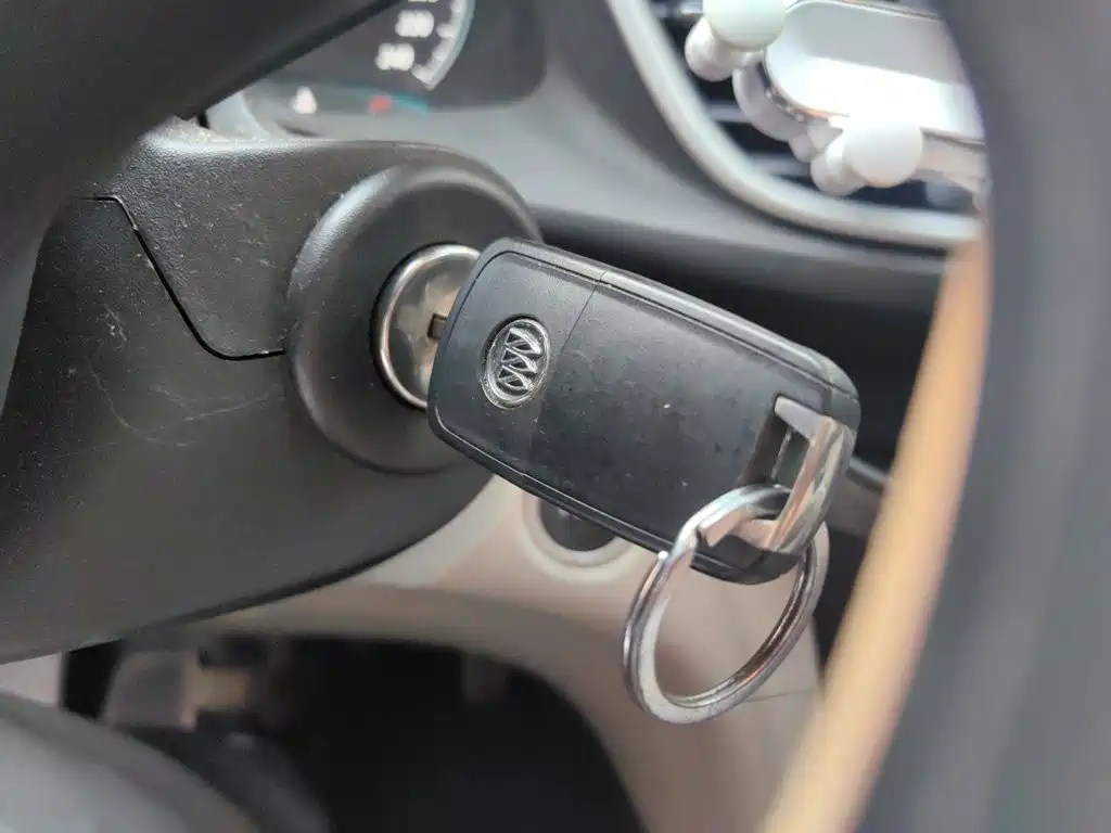 Buick Excelle — миниатюра 12