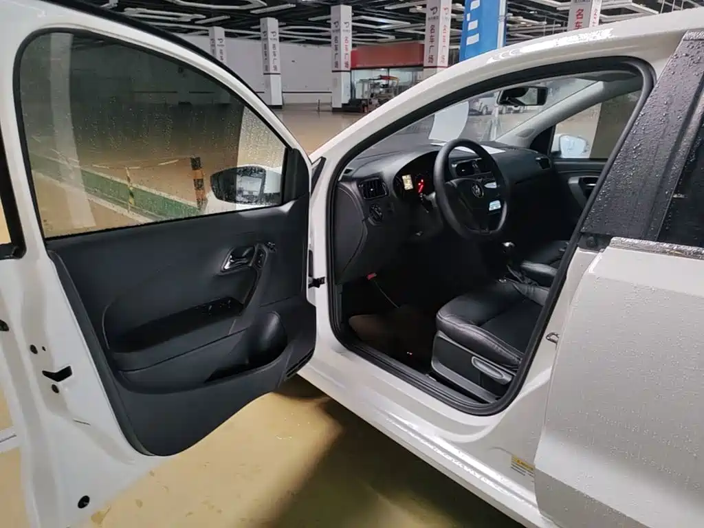 Volkswagen Polo — миниатюра 16