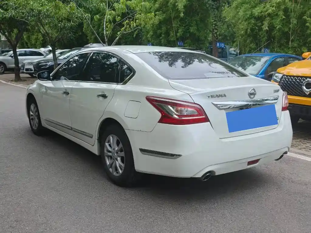 Nissan Teana — миниатюра 9