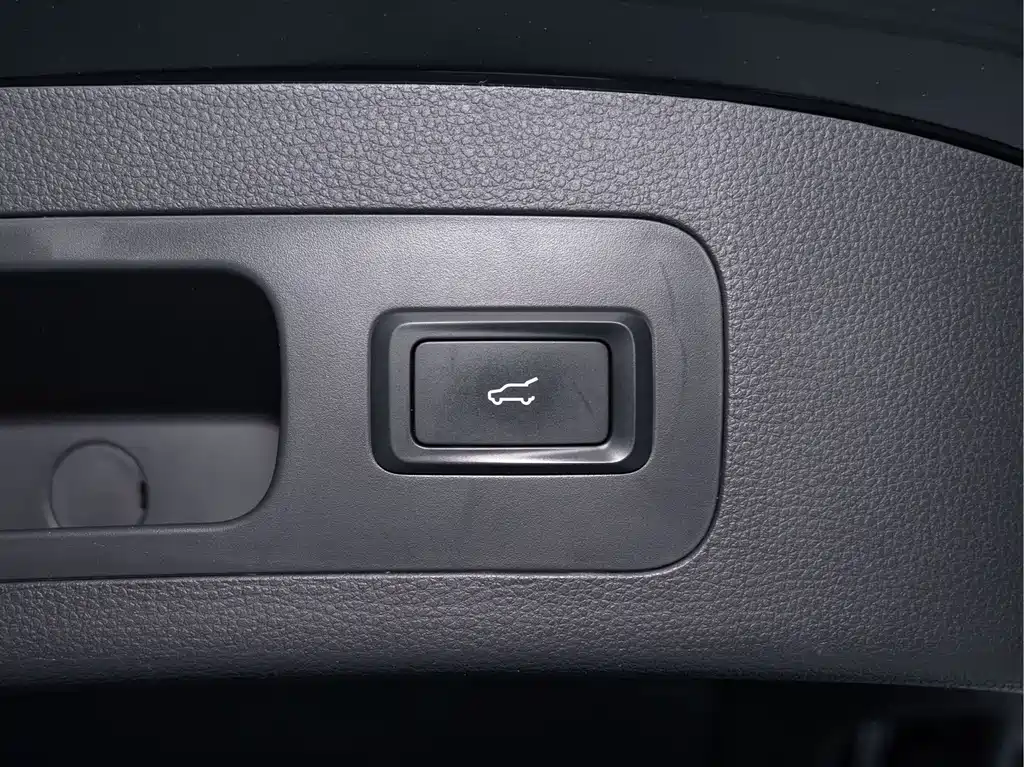 Ford Equator Sport — миниатюра 15
