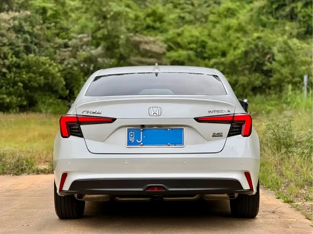 Honda Integra — миниатюра 5